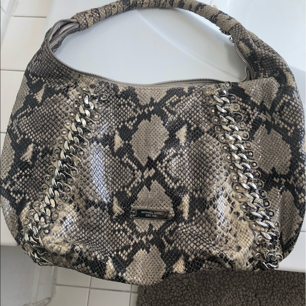 Michael kors purse